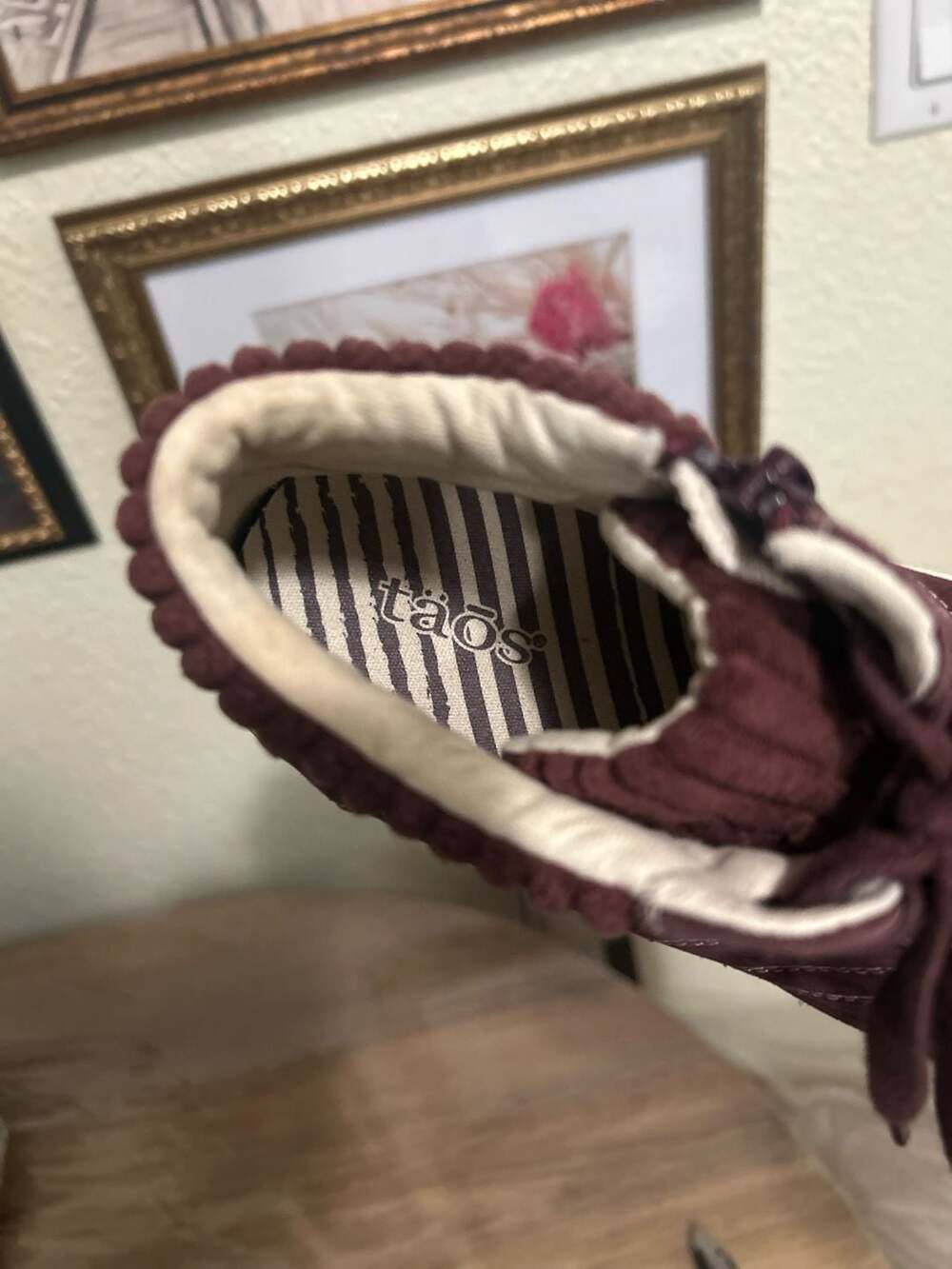 Taos Startup Bordeaux Distressed High Top Sneakers with Side Zipper - Picture 3 of 6
